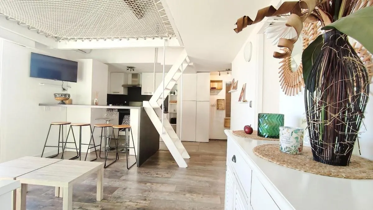 Saint-Raphaël Charmant Appartement A 50M Des Plages 0*,