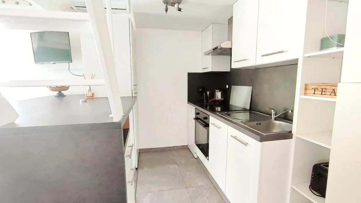 Charmant Appartement A 50M Des Plages Saint-Raphael  Saint-Raphael (Var)